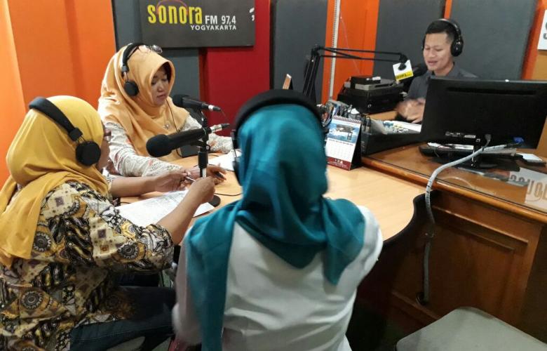 Ciqal Yogyakarta Berdialog tentang Kekerasan terhadap Perempuan di Radio
